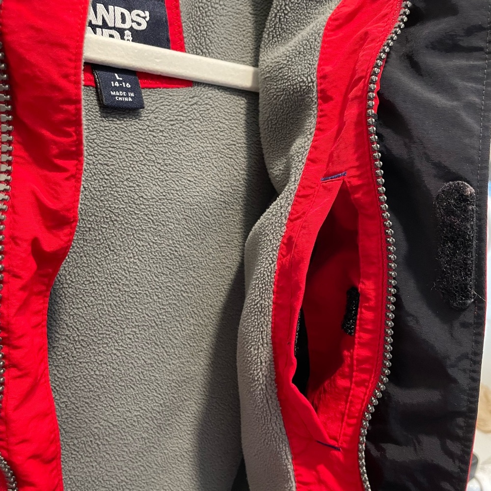 Lands End Red and Black Hooded Winter Jacket. Kids L 14-16 - Picture 6 of 9